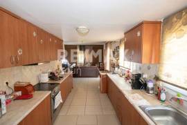 Building 500 sq.m for sale