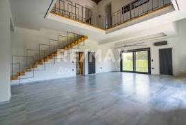 Maisonette 267 sq.m for sale