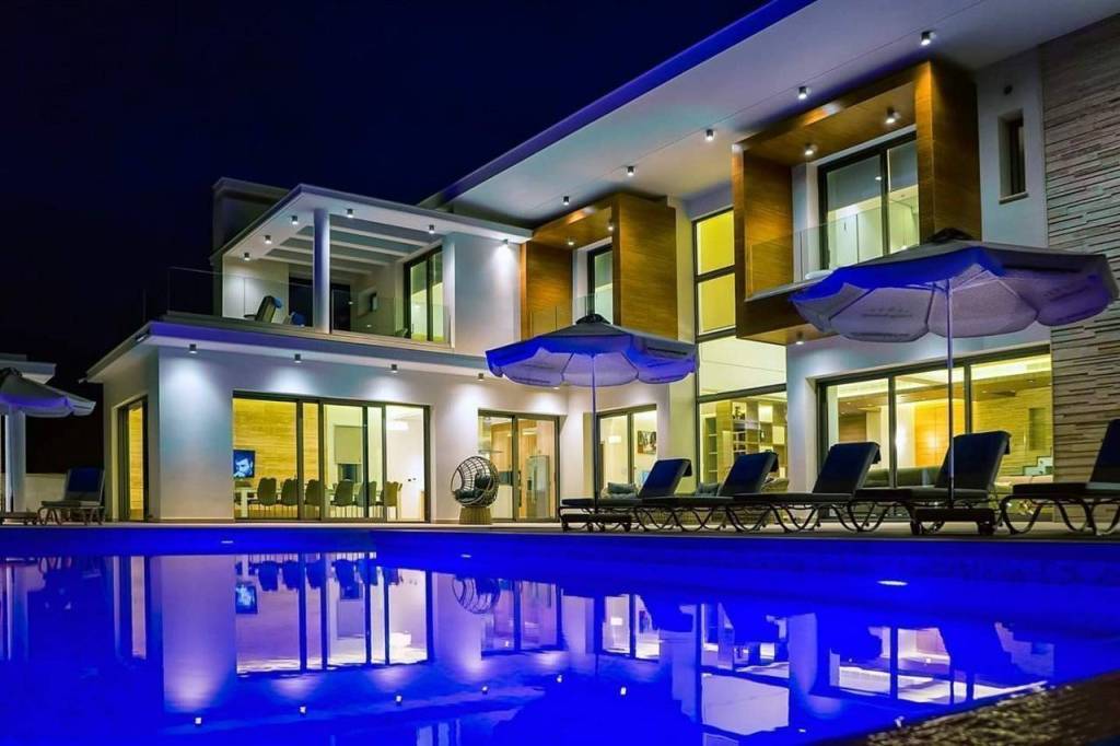 House (Detached) in Sea Caves Pegeia, Paphos for Sale