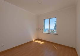 Apartment with Pool and Sea View - T2 in Caniço