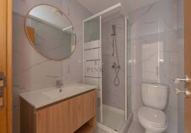 Apartment with Pool and Sea View - T2 in Caniço
