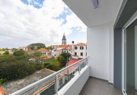 Apartment with Pool and Sea View - T2 in Caniço
