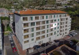 Apartment with Pool and Sea View - T2 in Caniço