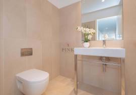 Furnished Apartment - 4 Bedroom in Plaza Madeira - Funchal