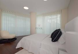 Furnished Apartment - 4 Bedroom in Plaza Madeira - Funchal