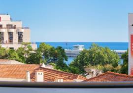 Furnished Apartment - 4 Bedroom in Plaza Madeira - Funchal