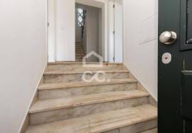 Fully Renovated 4-Bedroom Detached House with Patio for Rent | Historic Centre of Évora