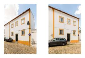 Fully Renovated 4-Bedroom Detached House with Patio for Rent | Historic Centre of Évora