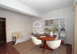 Opportunity in the heart of Armação de Pêra, 2 Steps from the Beach!