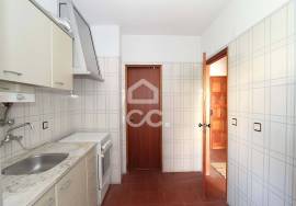 Opportunity in the heart of Armação de Pêra, 2 Steps from the Beach!