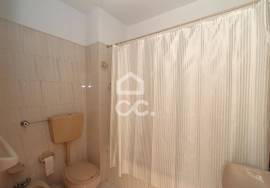 Opportunity in the heart of Armação de Pêra, 2 Steps from the Beach!