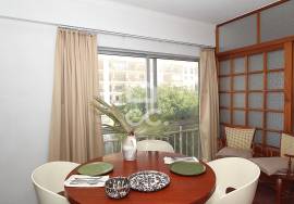 Opportunity in the heart of Armação de Pêra, 2 Steps from the Beach!