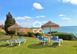 3 Bedroom Apartment in Sra. da Rocha with Potential – Ground Floor with Terrace and Swimming Pools