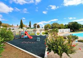 3 Bedroom Apartment in Sra. da Rocha with Potential – Ground Floor with Terrace and Swimming Pools