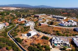Luxury detached villa modern architecture T3+1 in Mexilhoeira Grande Luxury detached villa modern architecture T3+1 in Mexilhoeira Grande