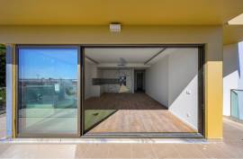 New 3 bedroom apartment in gated community with swimming pool and garage in Alvor New 3 bedroom apartment in gated community with swimming pool and garage in Alvor