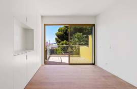 New 3 bedroom apartment in gated community with swimming pool and garage in Alvor New 3 bedroom apartment in gated community with swimming pool and garage in Alvor