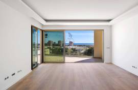 New 2 bedroom apartment in gated community with pool and garage in Alvor New 2 bedroom apartment in gated community with pool and garage in Alvor