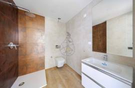 New 2 bedroom apartment in gated community with pool and garage in Alvor New 2 bedroom apartment in gated community with pool and garage in Alvor
