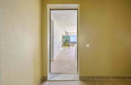 New 2 bedroom apartment in gated community with pool and garage in Alvor New 2 bedroom apartment in gated community with pool and garage in Alvor