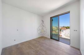 New 2 bedroom apartment in gated community with pool and garage in Alvor New 2 bedroom apartment in gated community with pool and garage in Alvor