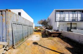 Beautiful villa under construction for sale in the Sesmarias area, in Alvor, municipality of Portimão, close to Penina Golf and Resort and Oasis Park. Beautiful villa under construction for sale in the Sesmarias area, in Alvor, municipality of Portimão, close to Penina Golf and Resort and Oasis Park.