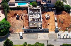 Contemporary villa with 3 bedrooms and an office, under construction Contemporary villa with 3 bedrooms and an office, under construction