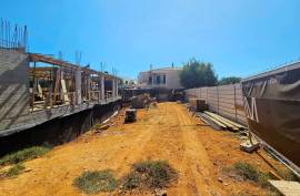 Contemporary villa with 3 bedrooms and an office, under construction Contemporary villa with 3 bedrooms and an office, under construction