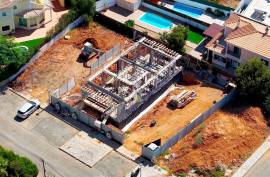Contemporary villa with 3 bedrooms and an office, under construction Contemporary villa with 3 bedrooms and an office, under construction