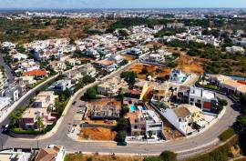 Contemporary villa with 3 bedrooms and an office, under construction Contemporary villa with 3 bedrooms and an office, under construction