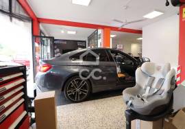 Commercial Store for rent
