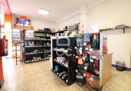 Commercial Store for rent