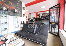 Commercial Store for rent