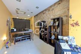 Great Opportunity: Commercial Store for Sale in a Prime Location