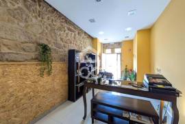 Great Opportunity: Commercial Store for Sale in a Prime Location