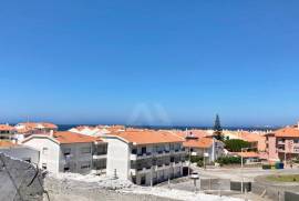 Apartamento T2 em Peniche com Garagem