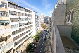 Apartamento T2 Remodelado em Almada