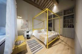 Renovated country house with guest house