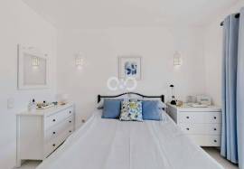 Exclusive - South facing with sea views , ground floor, 2 bed ground floor apartment with garden Exclusive - South facing with sea views , ground floor, 2 bed ground floor apartment with garden