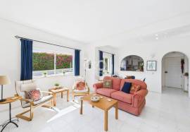 Exclusive - South facing with sea views , ground floor, 2 bed ground floor apartment with garden Exclusive - South facing with sea views , ground floor, 2 bed ground floor apartment with garden