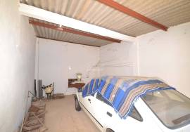 Warehouse with plot of land