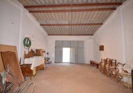 Warehouse with plot of land