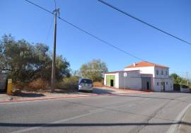 Warehouse with plot of land