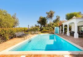 3 bedroom villa with golf views in Gramacho Golf Resort, Carvoeiro - Algarve