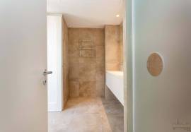 Lisbon Santa Catarina – Elegant 2-Bedroom Apartment with Sunny Terrace and Two Suites Lisbon Santa Catarina – Elegant 2-Bedroom Apartment with Sunny Terrace and Two Suites