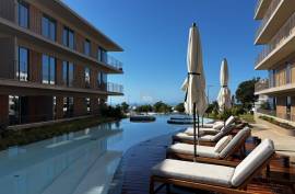 2 Bedroom Apartment With Amazing Sea & Pool Views