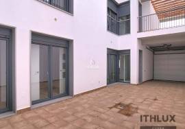New 3 Bedroom House in Campo Maior – Comfort and Modernity