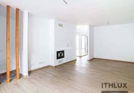 New 3 Bedroom House in Campo Maior – Comfort and Modernity
