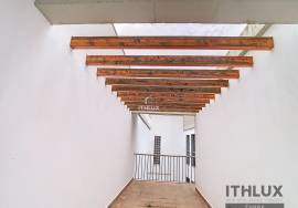New 3 Bedroom House in Campo Maior – Comfort and Modernity
