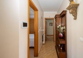 4 Bedroom Single Storey House with Garden and Pool